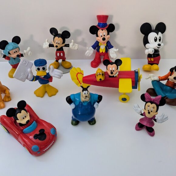 Disney Mickey Mouse and Friends PVC Toy Figures Bundle Lot - Picture 1 of 6